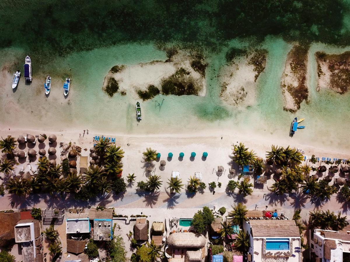 Nacional Beach Club & Bungalows Mahahual Exteriör bild