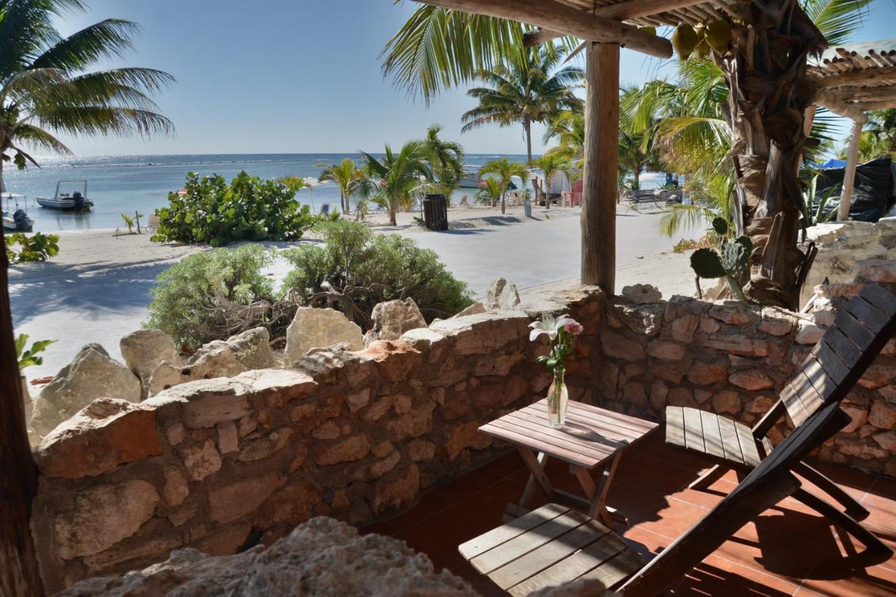 Nacional Beach Club & Bungalows Mahahual Exteriör bild